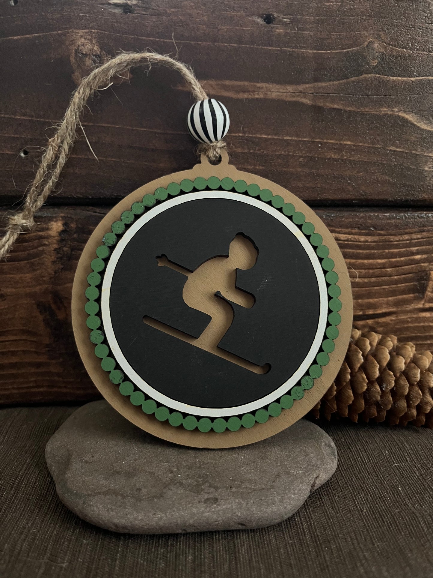 Ornament, Skier
